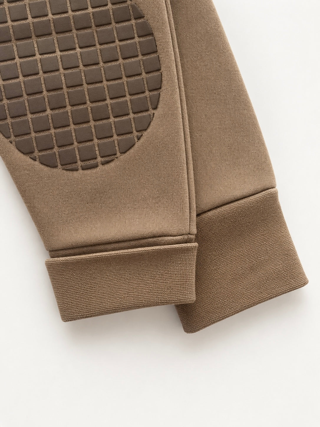 Umklappbare Beinbündchen, damit die Hose mit deinem Baby mitwächst